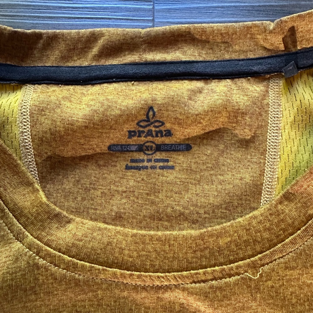 Prana Men’s Tee Size XL - Picture 2 of 4